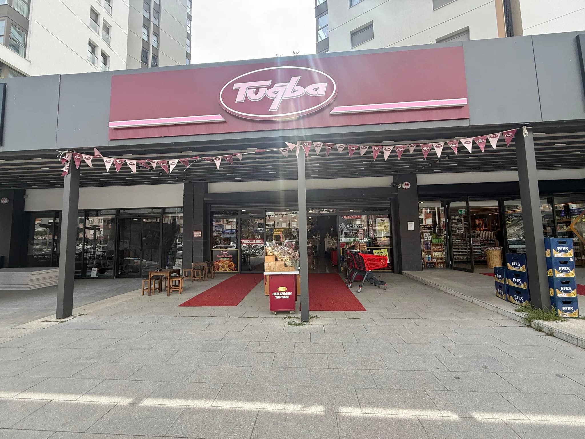 Terra Manzara satılık dükkânın ön cephesi ve girişi