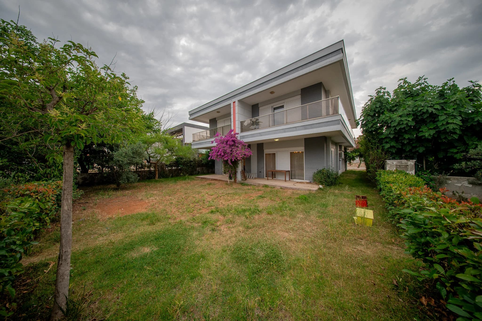 Altın Kale twin villa garden and exterior